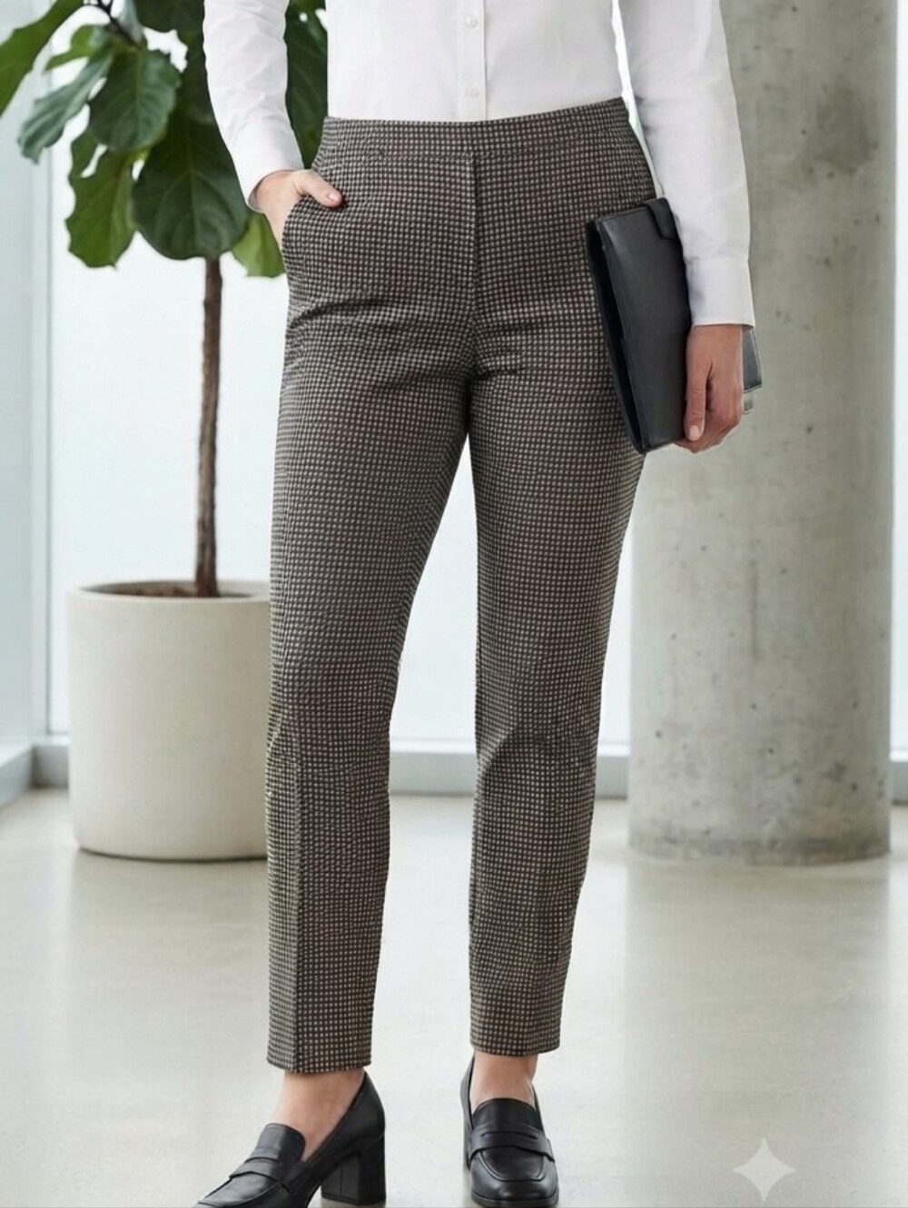 Dalia Houndstooth Tailored Pants – Size 16
